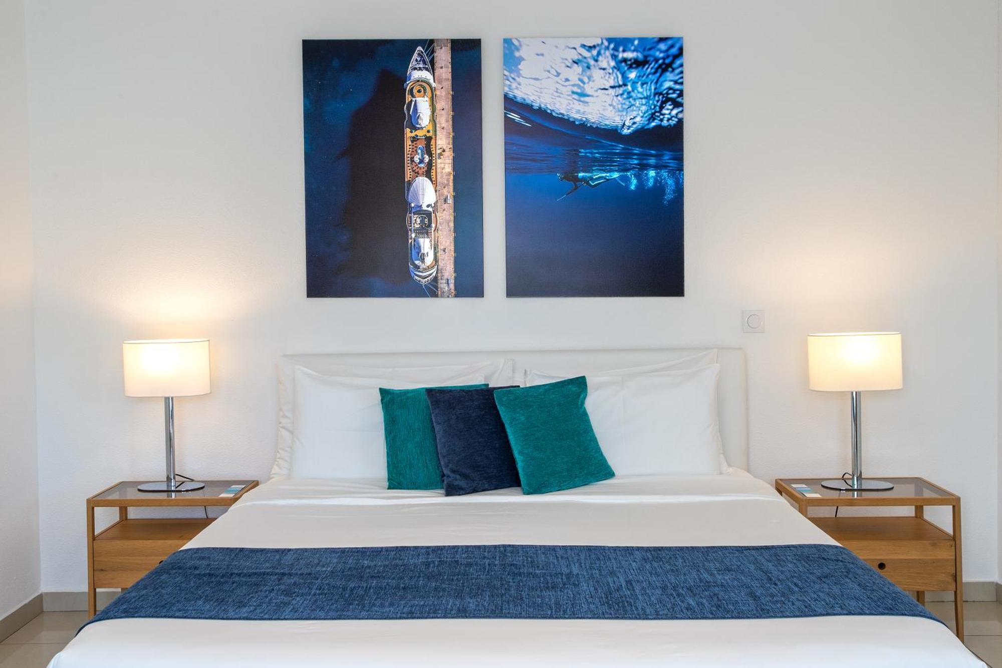 Bleu Emeraude Hotel グランカーズ エクステリア 写真