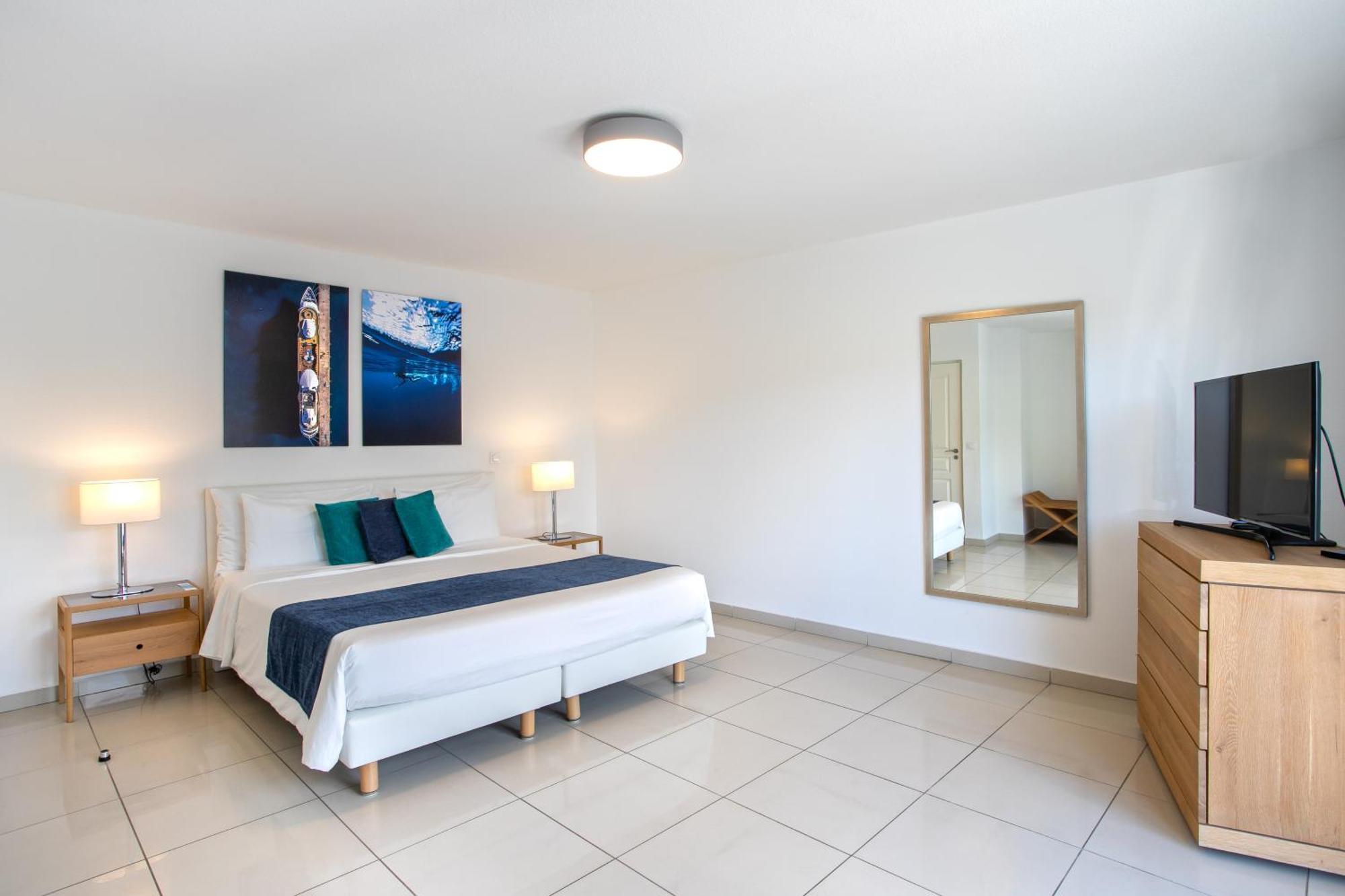 Bleu Emeraude Hotel グランカーズ エクステリア 写真